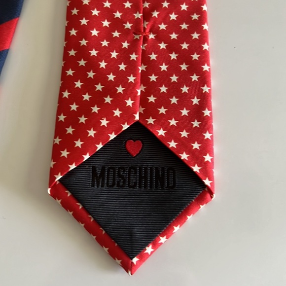Moschino ❤️ Silk Stars Striped Tie - Picture 3 of 6